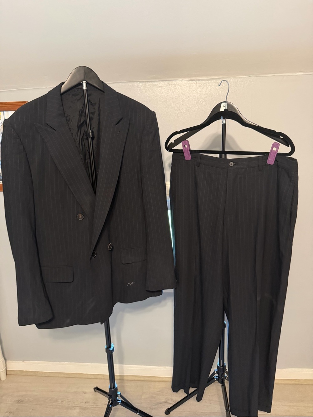 Giorgio Armani men’s double breasted suit/sz 44R